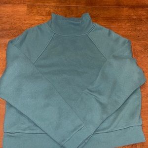 turtle neck sweater